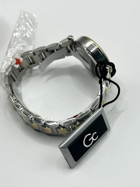 GC Guess Collection Womens Swiss Two Tone Watch Mother of Pearl Dial New main image 7